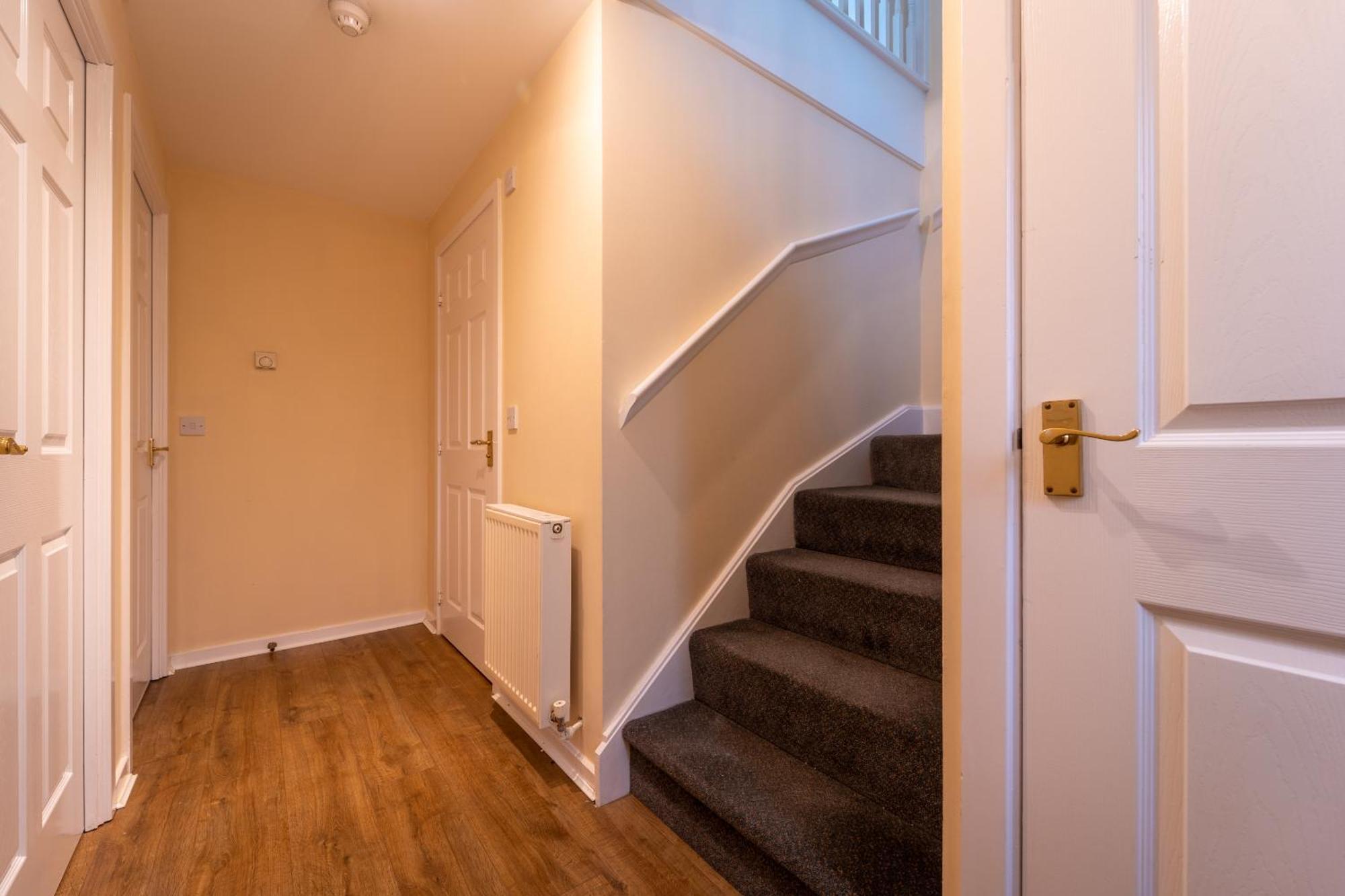 Luxury 2 Bed Apartment - Near Heathrow, Legoland, Windsor 슬라우 외부 사진