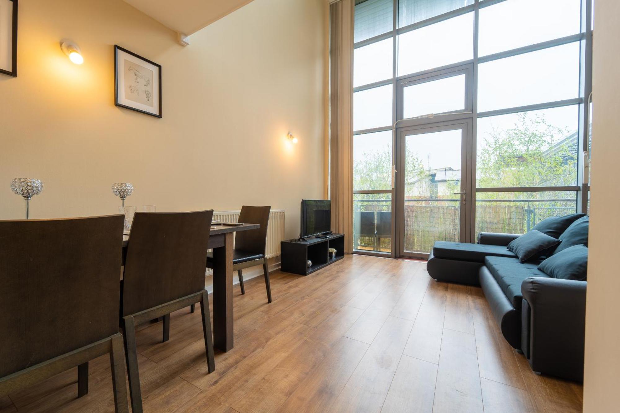 Luxury 2 Bed Apartment - Near Heathrow, Legoland, Windsor 슬라우 외부 사진