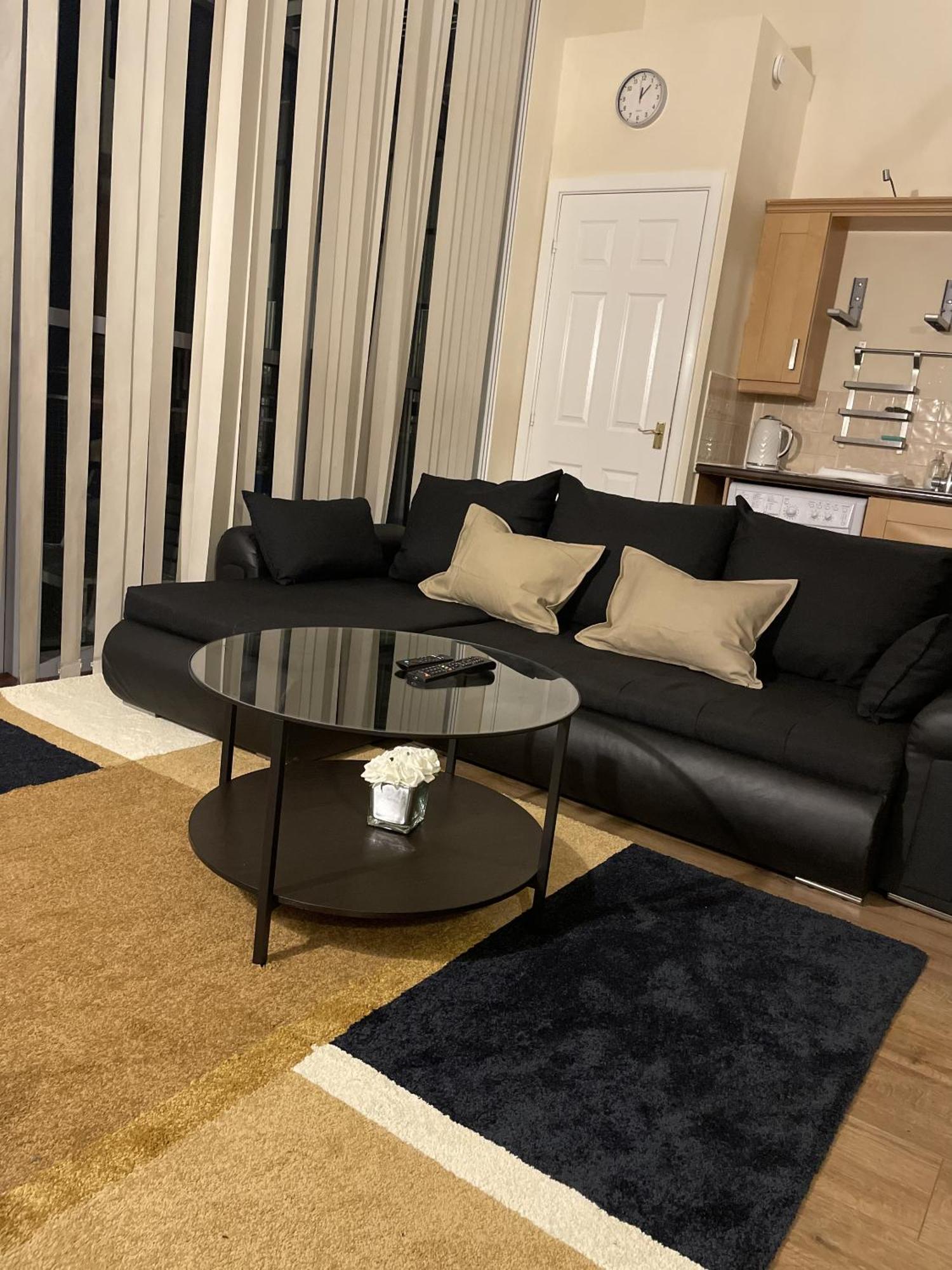 Luxury 2 Bed Apartment - Near Heathrow, Legoland, Windsor 슬라우 외부 사진